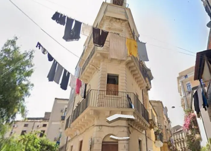 Civitas Aparthotel 3*